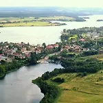 Mazury Max Nad Jeziorem W Rynie 린